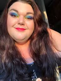 We are looking for an experience cook with open availability and a great  attitude. Come see Jodi between 2-4 any day