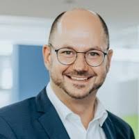 10 "Daniel Hovel" profiles