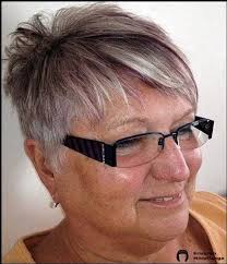 2019 kurze frisuren fur altere frauen mit dunnem haar hair coole bob bobf altere b in 2020 hair the thing is pretty
