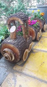 Garden Train Garden Crafts Wood Log Crafts Diy Garden Furniture
