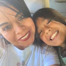 Por esto dicen que Karol G le copió el vestido a Shakira.