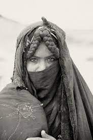 فتاة بدوية من قبيلة الترابين سيناء مصر 1989 تصوير باري ايفرسون people photography photographer girl