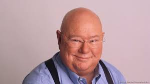 Joe Lee, Red Lobster president and first Darden CEO, dies at 85