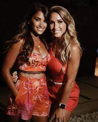 L ionel messi and luis suarez' partners, antonella roccuzzo and sofia balbi, have inaugurated a brand new boutique of the argentinean footwear brand, sarkany, in barcelona on wednesday. Messi S Wife Antonela Reduces Suarez S Partner Sofia To Tears With Heartfelt Goodbye Message About Losing Her Family