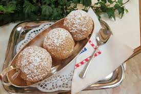 Alles zu guides, touren und führungen in wien auf wien.info Tichy In Wien Eissalon Meisterstrasse