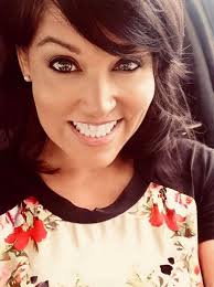 How can small acts of service brighten someone's path?