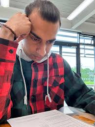 I'm going bald. Can you photoshop this to show me what I could look like if  I had little or no hair?