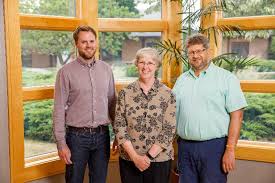 Leadership transition at Institute of Mennonite Studies