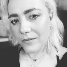 Candace Morris's Instagram, Twitter & Facebook