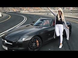 Supercar Blondie With Her Baby Lamborghini Huracan Super Cars Lamborghini Huracan Lamborghini