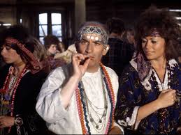 But when one of the clique suffers from amnesia after an accident, all of the. Le Gendarme En Balade Quelle Scene A Ete Entierement Tele Star