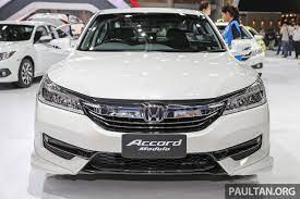 Research honda accord car prices, news and car honda cars made their first appearance in malaysia in 1969, where kah motor co. Gallery Honda Accord Facelift At Bangkok 2016 Paultan Org