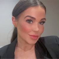 Madeleine Chambers's Instagram, Twitter & Facebook