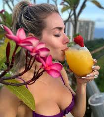 Monique Alfradique nude Porno fotos, XXX pics, Sex Beelden 4057546 -  PICTOA