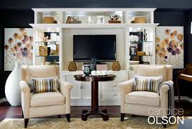 Candice Olson Uses Benjamin Moore S Anchor Gray 2126 30 On The Walls Cloud White Oc 130 For The Cabinetry And Trim Two Lounge C Living Room Furniture Layout Paint Colors For Living