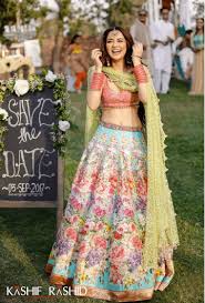25 Classy Outfits For Pakistani Girls With Short Height Mehendi Outfits Indian Wedding Dress Pakistani Dresses