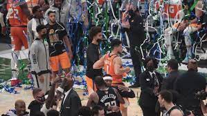 Jun 18, 2021 · top dunks from milwaukee bucks vs. Fndcgol Gnzy M
