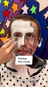 Details of painting Brian Lundy.⁠ #alexameadeart #artistoftiktok #painting  #livingpainting #fineart #creative