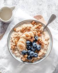5 Snacks Beverages That Are Guaranteed To Beat The Midday Slump Molly Sims In 2021 Oatmeal With Fruit Healty Food Good Morning Breakfast