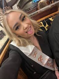 It's a Sunday, very hungover with friends. Table 215 at the bulls head  walkden All 18! Will return the favour