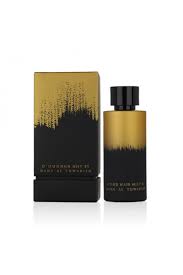 This oud is slightly lighter scent, if you like oud but don't want intense. Boutiqat Online Shopping Mall