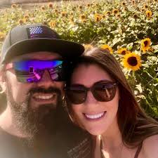 Jenelle Ross and Victor Vasquez's Wedding Website
