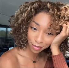 Chantelle Rose's Instagram, Twitter & Facebook