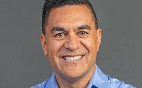 Paul Robie's Instagram, Twitter & Facebook