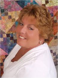 Linda Hahn's Instagram, Twitter & Facebook