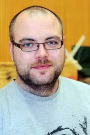 Richard Smallwood takes part in graffiti session