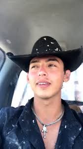 @RickyGuerra15's video Tweet