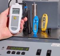 Reference Thermometer