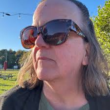 Please take a moment to congratulate the three amazing winners of the Top  Fan