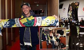 How to watch pl in the usa] ozil hasn't played for arsenal during the. Mesut Ozil Signs For Fenerbahce As His Seven And A Half Years At Arsenal Finally Ends Daily Mail Online