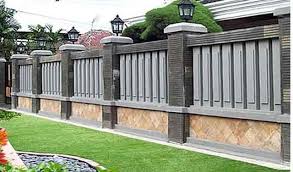 Selain kokoh, pagar tembok juga dikenal sangat kuat dan tidak akan mudah rusak dibandingkan dengan jenis pagar yang terbuat dari kayu atau besi. Pin Di Desain Rumah Minimalis Modern Terbaru