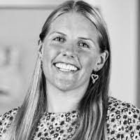 Abbey James's Instagram, Twitter & Facebook