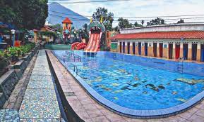 Pemohon ke loket penerimaan dengan membawa dokumen syarat kelengkapan. Harga Tiket Masuk Pemandian Sangkanhurip Alami Kuningan Jawa Barat Htm Tempat Wisata