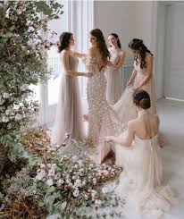 All the inspiration and tips to help you plan your dream wedding. How To Choose Where To Get Ready On Your Wedding Day Ruffled
