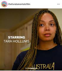 Tara Laughlin (@taralaughlincomedy) • Instagram photos and videos