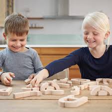 Machen sie kindern eine freude mit den holzklötzen von ooh noo. Kay Bojesen Alphabet Blocks Brainbow Toys