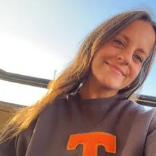 Lea Rowe (@itsleea_kay) • Threads, Say more