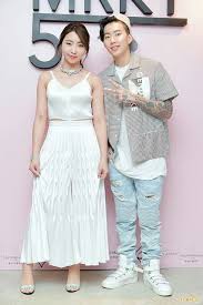 Fans Love Minzy And Jay Park S Couple Look Jay Park 2ne1 Minzy Korean Celebrities