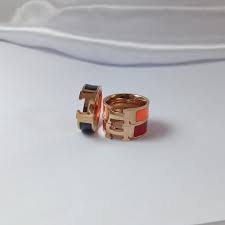 En yüksek tedarik eden ülkeler veya bölgeler çin, india ve pakistan şeklindedir ve sırasıyla cincin pria ürününün. Beli Cincin Wanita Merah Size 6 7 8 Hitam Size 6 Orang Size 6 7 Cincin Fashion Korea Impor Ori Titanium Seetracker Indonesia