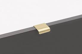 poignee lip laiton poli beslag design poignee de porte laiton poli poignee placard
