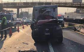 El gobierno de nicolás maduro expresó este martes al hermano pueblo y gobierno de méxico sus sentidas condolencias por el accidente del metro en la capital de ese país en el que murieron, al menos, 23 personas y 79 más resultaron heridas. Quedo Prensando Tras Fuerte Choque En La Autopista Mexico Puebla La Prensa Noticias Policiacas Locales Nacionales