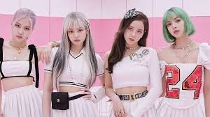 The movie features interviews with each member of blackpink, and revisits their performances over the past five years. Blackpink The Movie Urania Theatre Budapest 4 August Xpatloop Com