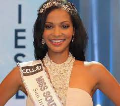 The actress is still hurting after her car was broken into last month. Former Miss Sa Liesl Laurie Survives Horrific Car Crash Jozi Gist
