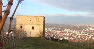 Die yburg befindet sich oberhalb des kernener ortsteils stetten im remstal auf 330m über nn. Nach Angriff An Der Y Burg In Stetten Rechtsradikaler Schlager Zu Haftstrafe Verurteilt Kernen Zeitungsverlag Waiblingen