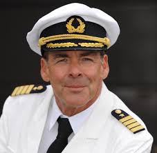 Die reiseroute führt das traumschiff dieses mal nach palau. Sascha Hehn Hort Beim Traumschiff Auf Er Tut Wohl Sich Und Uns Einen Gefallen Welt
