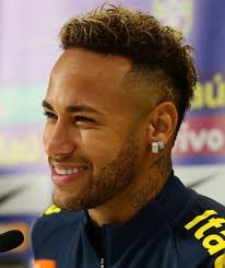 ネイ ２ neymar おしゃれまとめの人気アイデア pinterest naomi schroper couch ネイマール 愛し